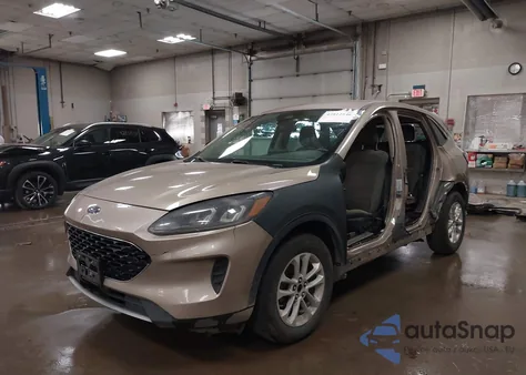 2020 Ford Escape Se z USA, uszkodzony, nr VIN 1FMCU9G69LUB53727
